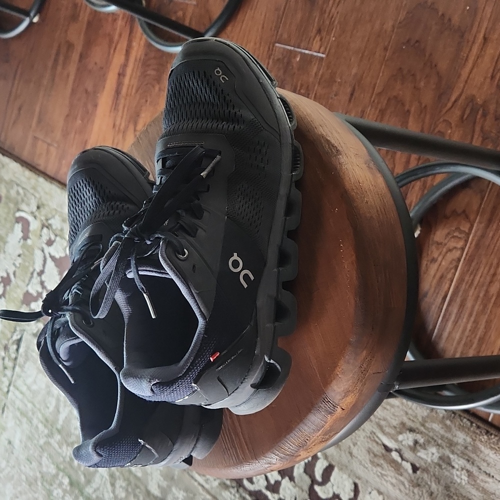 ON ON CLOUD WOMEN'S CLOUDACE - RUNNING SHOES IN BLACK 9